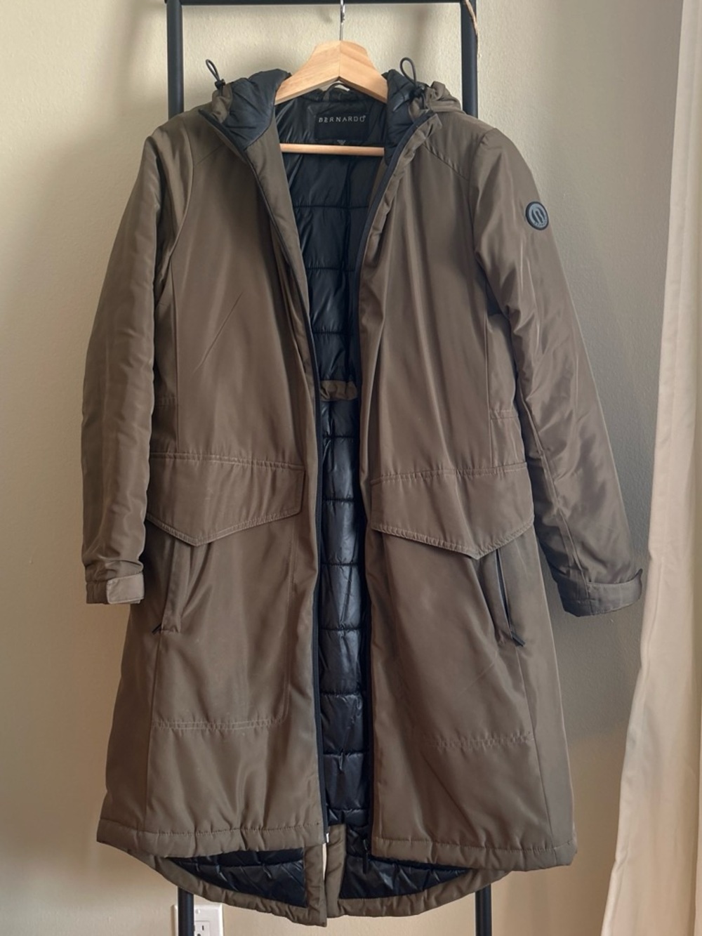 EUC Bernardo Water-Resistant Quilted Parka